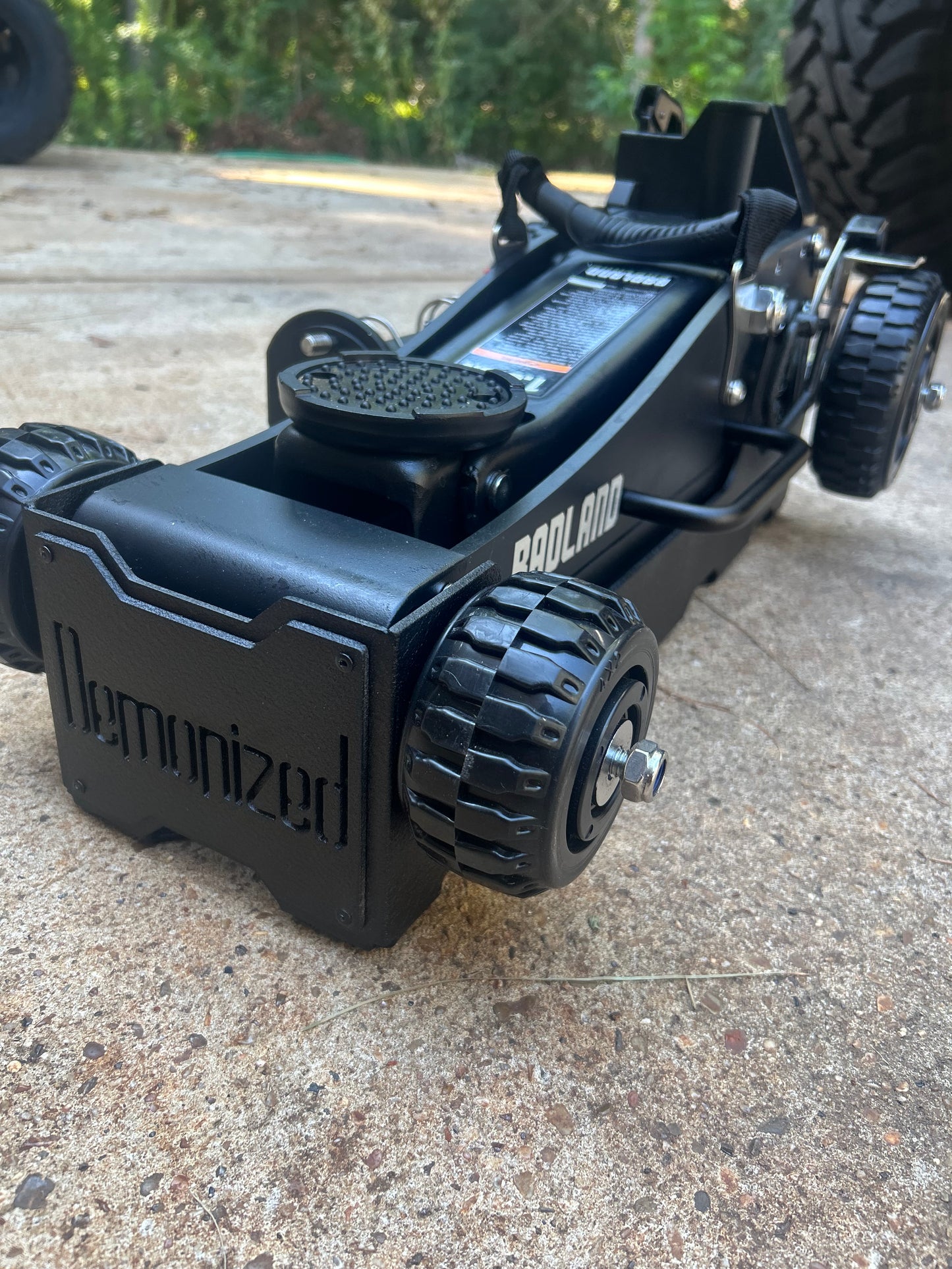 Blackout Badlands 1.5-ton Jack Mount