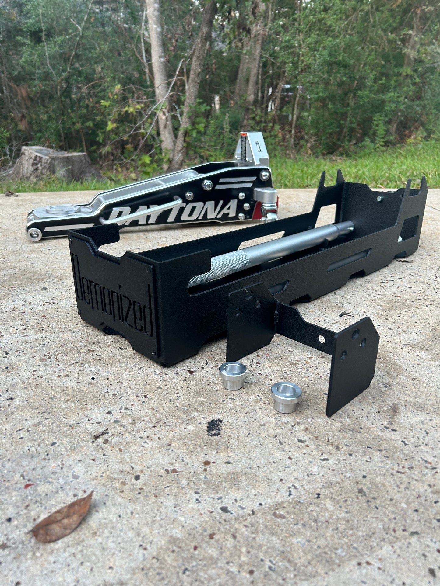 Blackout Daytona Ultra Low Profile Racing Jack Mount Blackout