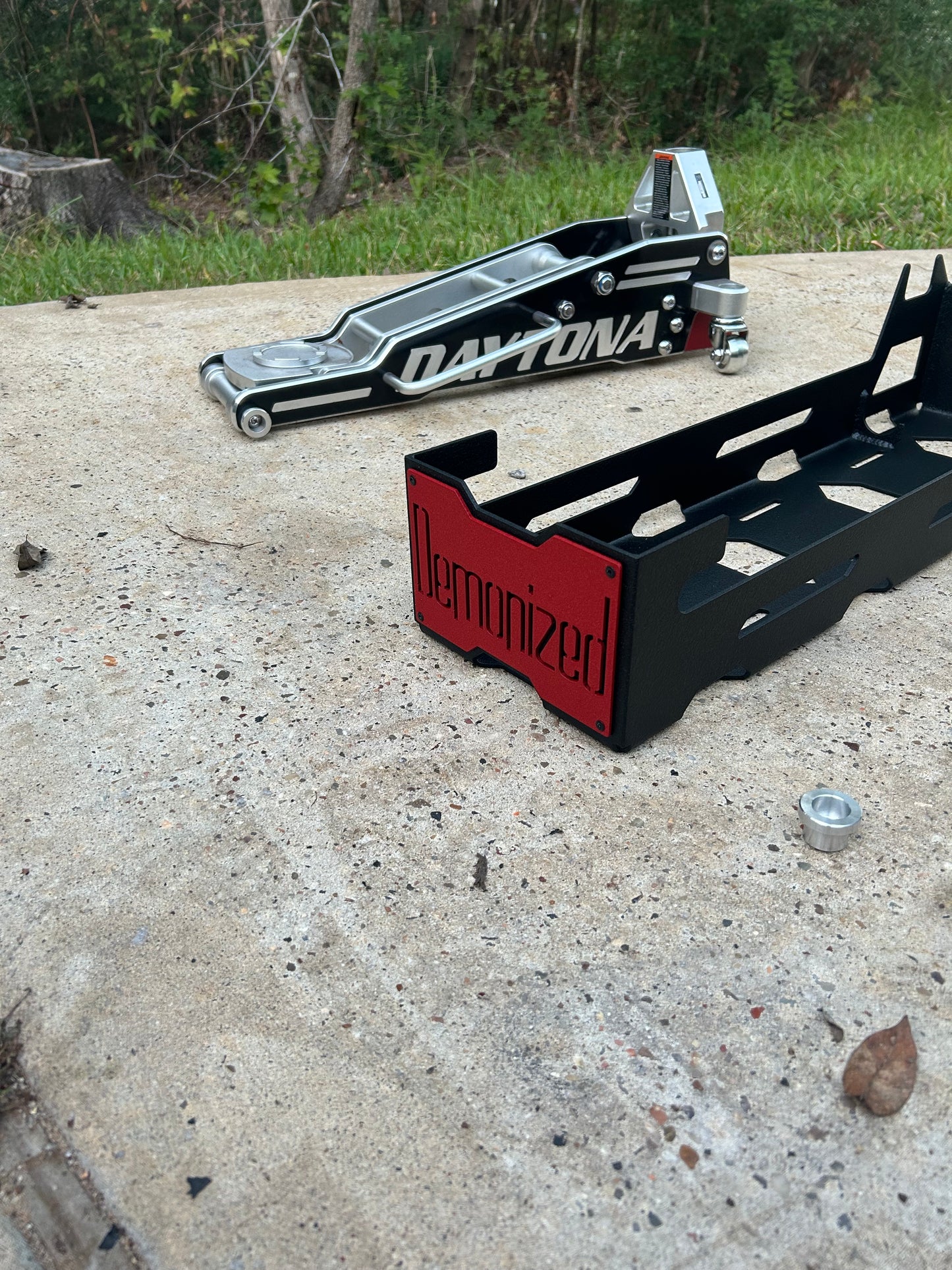 Daytona Ultra Low Profile Racing Jack Mount