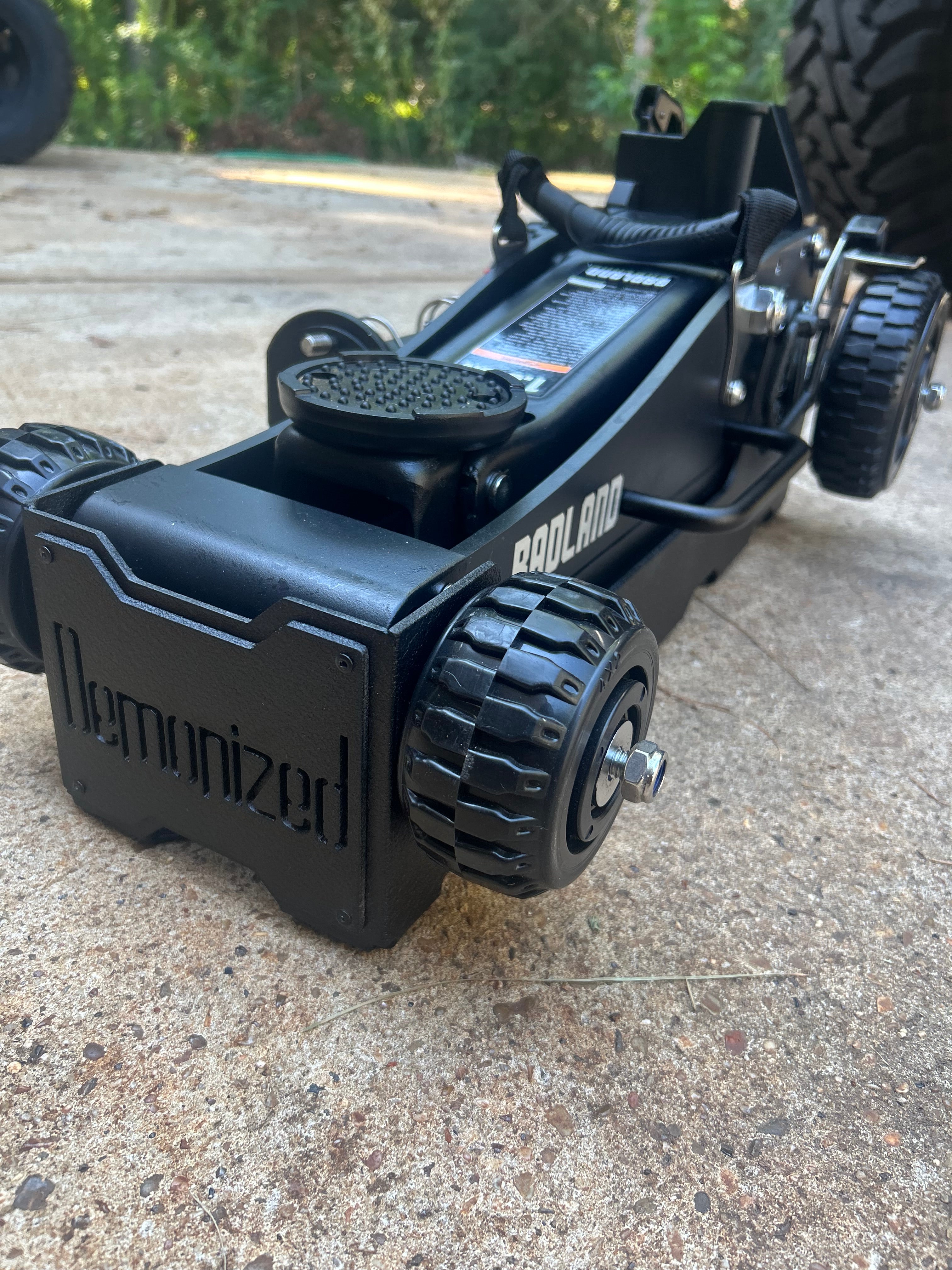 Blackout Badlands 1.5-ton Jack Mount – Demonized Fabrication