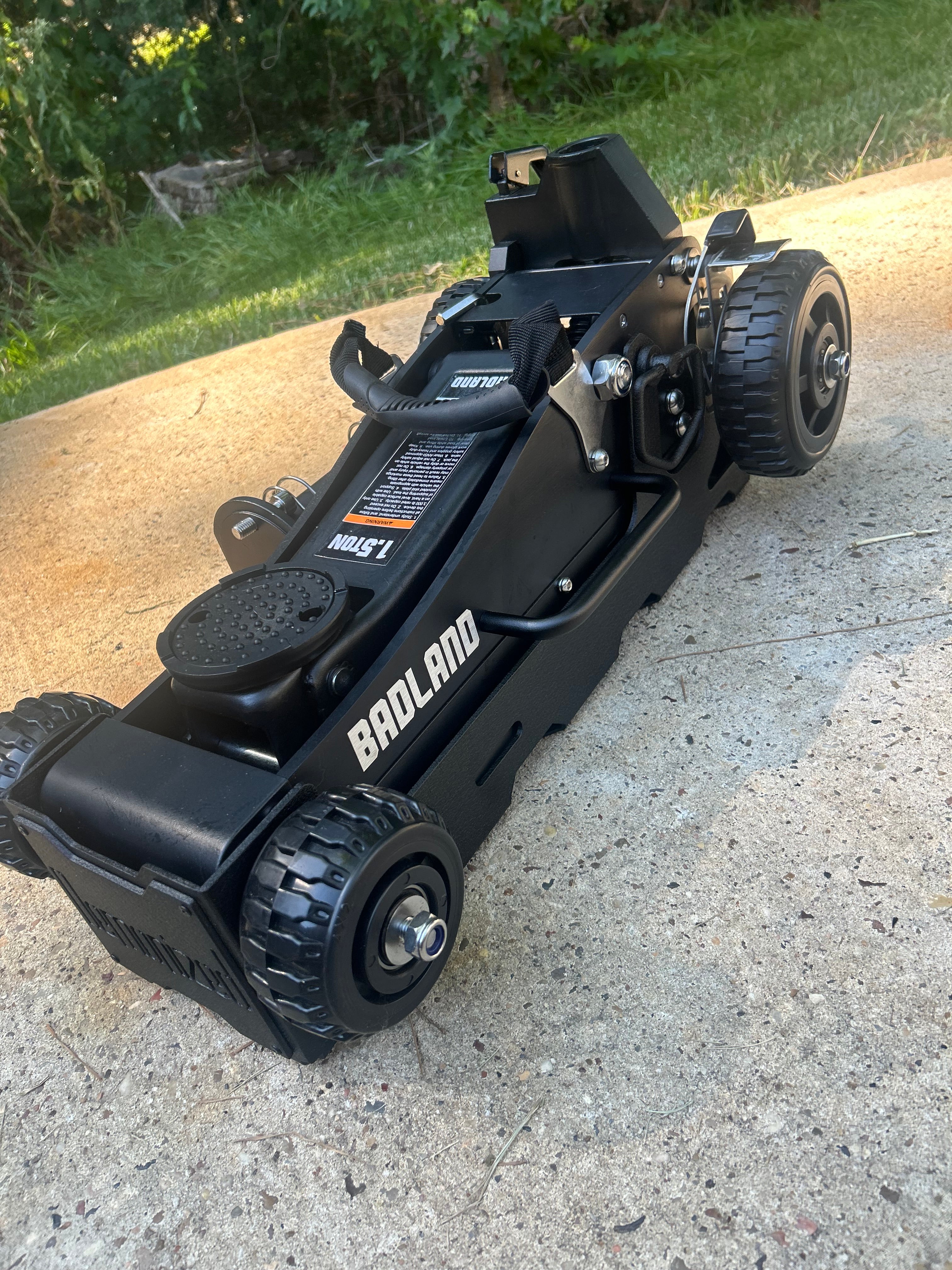 Blackout Badlands 1.5-ton Jack Mount – Demonized Fabrication