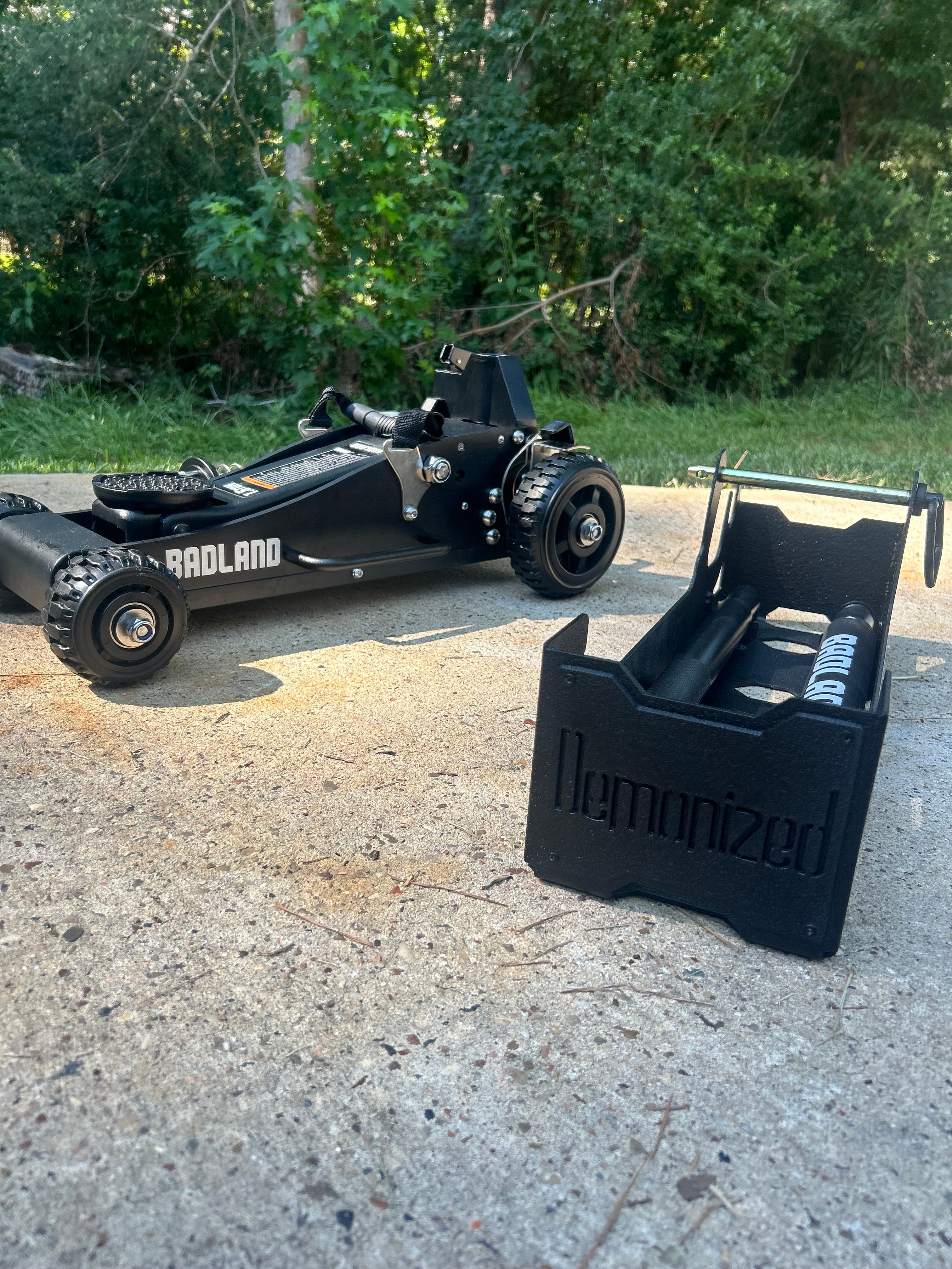 Blackout Badlands 1.5-ton Jack Mount – Demonized Fabrication